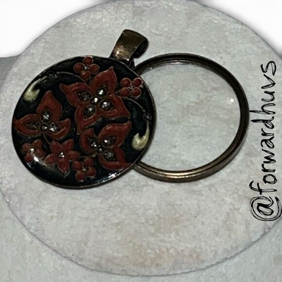 Bundle Sale 3 for $15 | Magnifying Glass Pendant for Chain (No Chain Included) - Picture 6 of 10